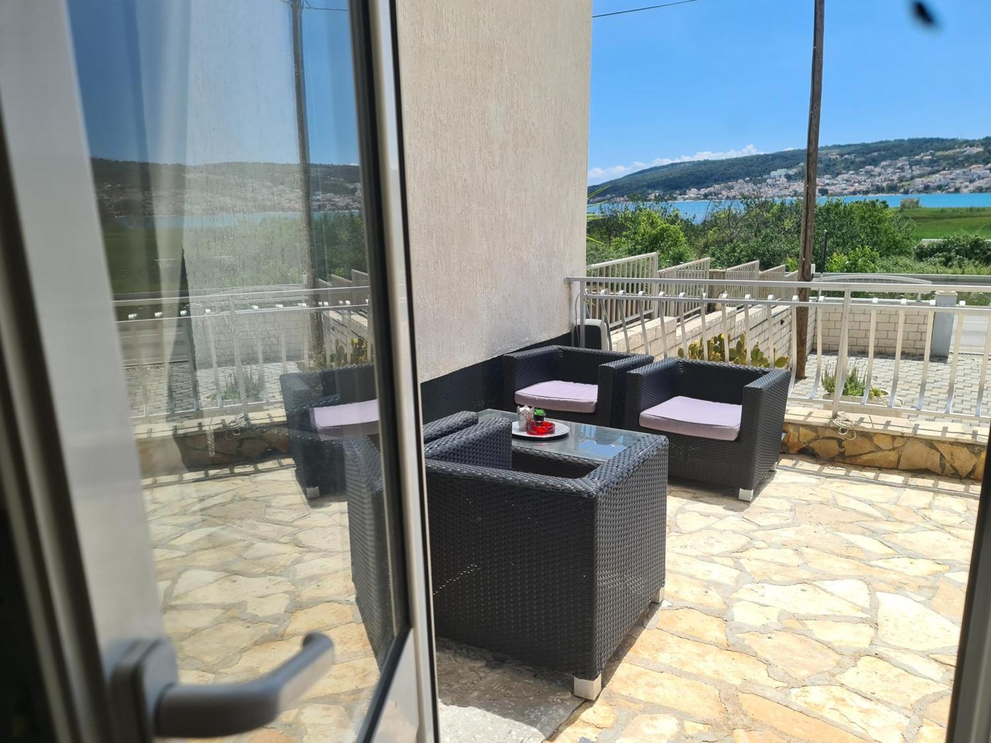 Bridge And Beach Apartments Trogir Luaran gambar