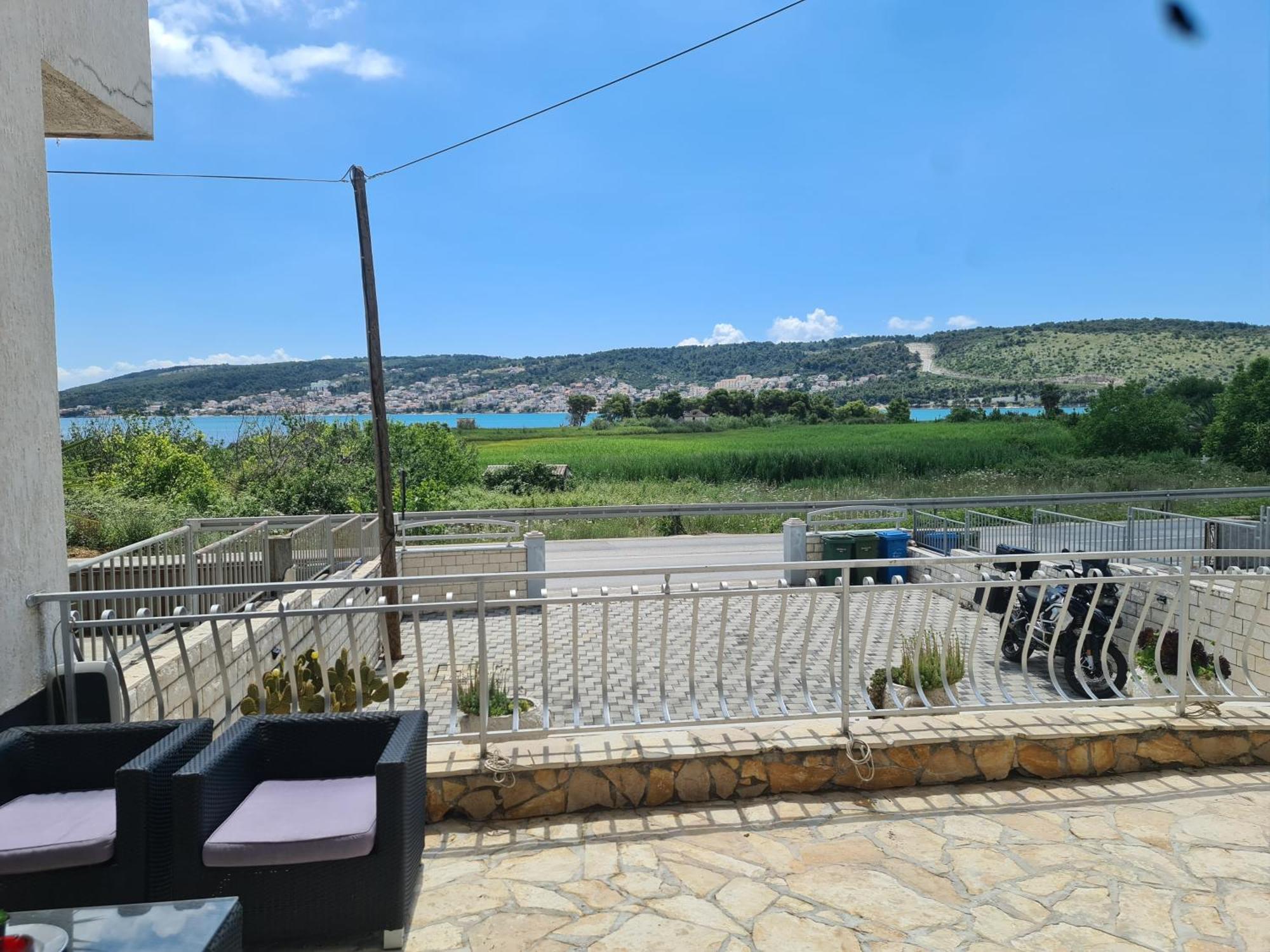 Bridge And Beach Apartments Trogir Luaran gambar