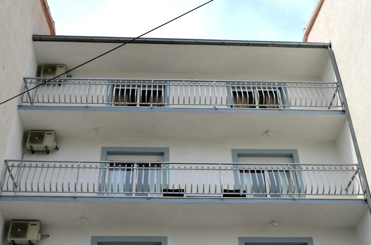 Bridge And Beach Apartments Trogir Luaran gambar